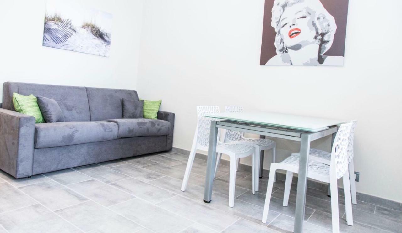 דירות גרוגליאסקו Gru House מראה חיצוני תמונה